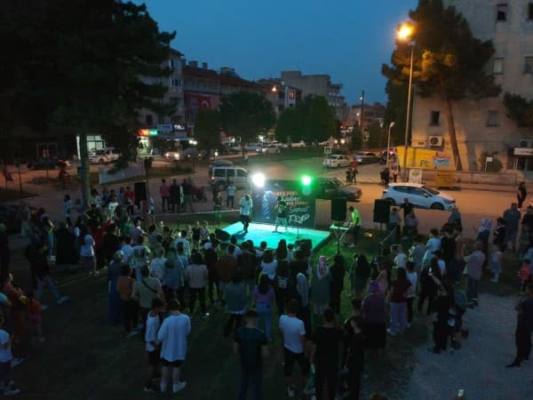 Gürsulu Gençlere T-Rap Coşkusu fotoğraf 4