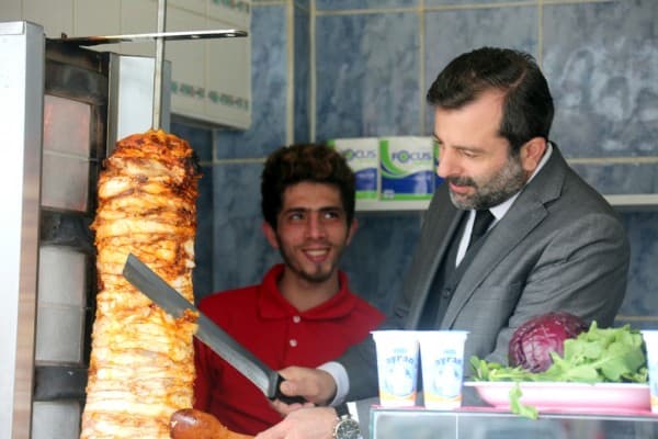 BAŞKAN IŞIK, HİZMET BROŞÜRÜNÜ PAYLAŞTI fotoğraf 6
