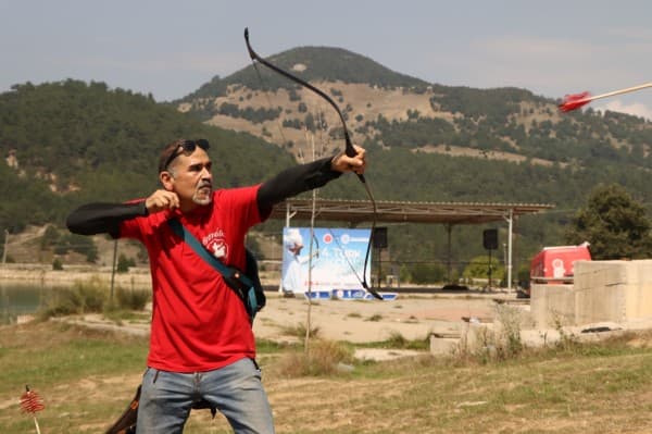 Geleneksel Okçuluk Tutkunları Gürsu Adrenalin Park’ta Hedefe Kilitlendi fotoğraf 6