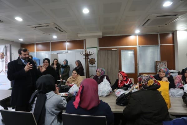 BAŞKAN IŞIK “BİZİM DEĞERLERİMİZ KADINA ŞİDDETİ LANETLER” fotoğraf 1