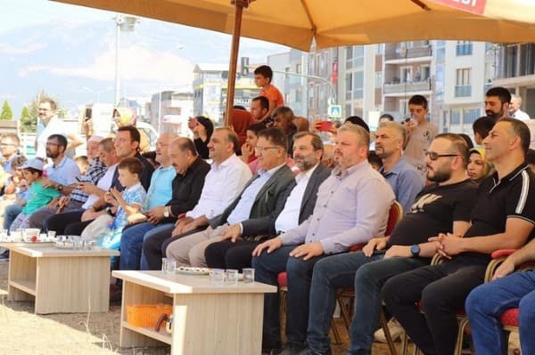 Başkan Mustafa Işık : “Ne Mutlu Bize ki Atalarımızın Kahramanlıklarıyla Dolu Bir Tarihe Sahibiz” fotoğraf 9