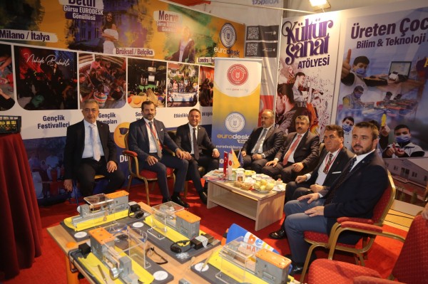 “Tam Bana Göre Gençlik Festivali” nden Gürsu Belediyesi’ne İkinci Ödül fotoğraf 3