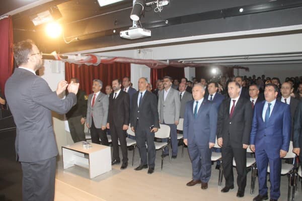 BAŞKAN IŞIK: “GENÇLERİMİZ İSTİKLAL MARŞI’NIN ANLAMINI İYİ KAVRAMALI” fotoğraf 1