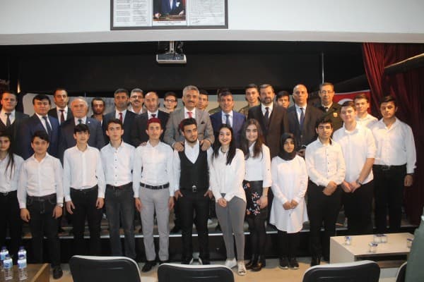 BAŞKAN IŞIK: “GENÇLERİMİZ İSTİKLAL MARŞI’NIN ANLAMINI İYİ KAVRAMALI” fotoğraf 3