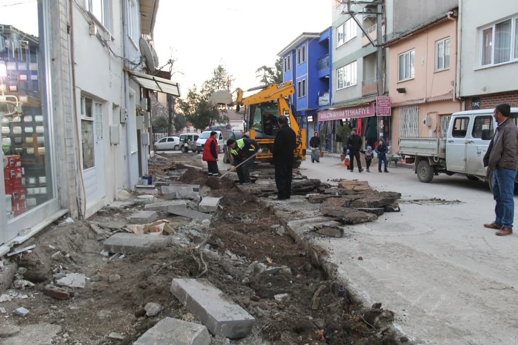 GÜRSU’DA YOLLARA BAKIM