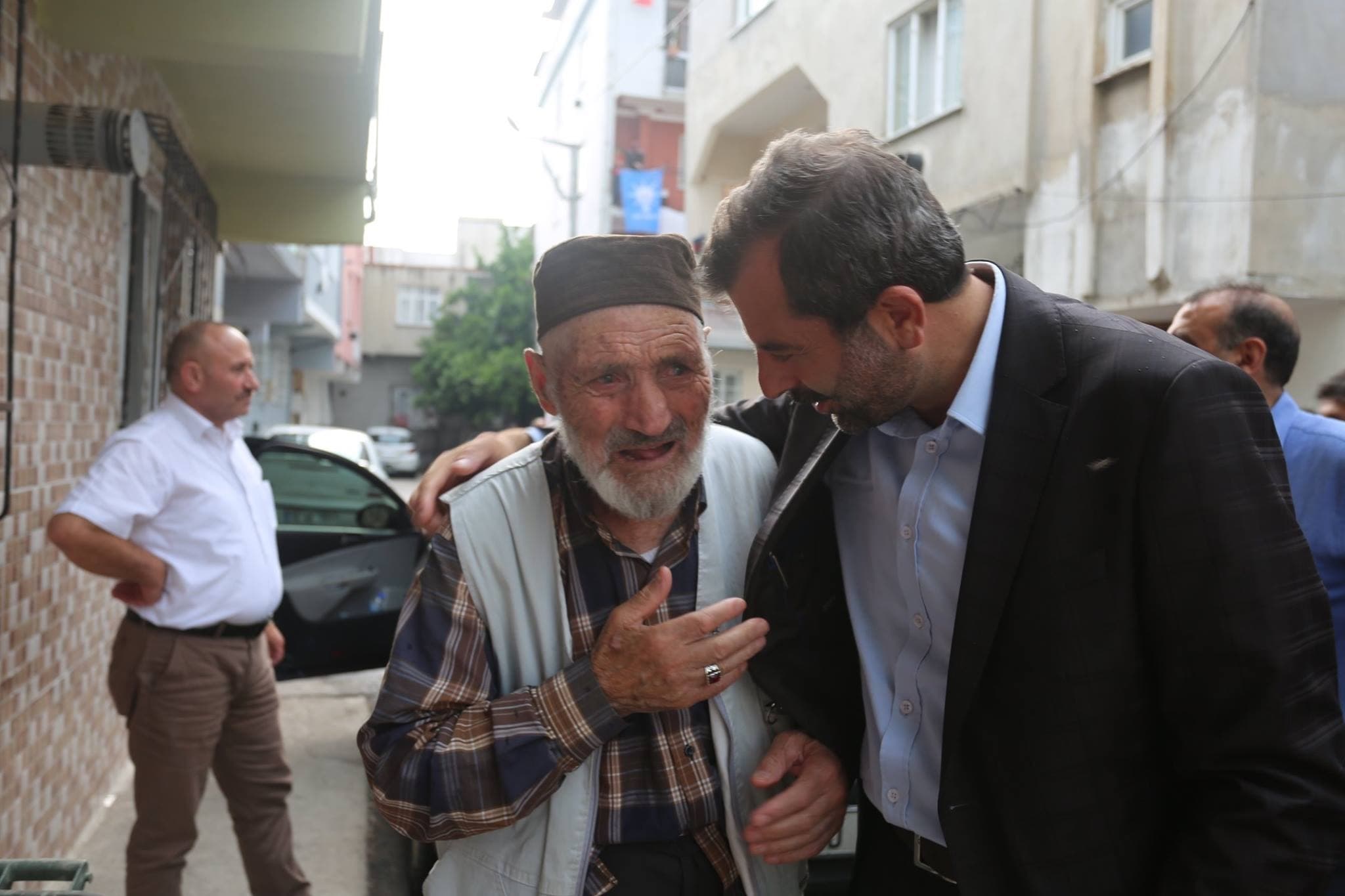 BAŞKAN IŞIK, HİZMETLERİMİZE HEMŞEHRİLERİMİZİN ÖNCELİKLERİ IŞIK TUTUYOR