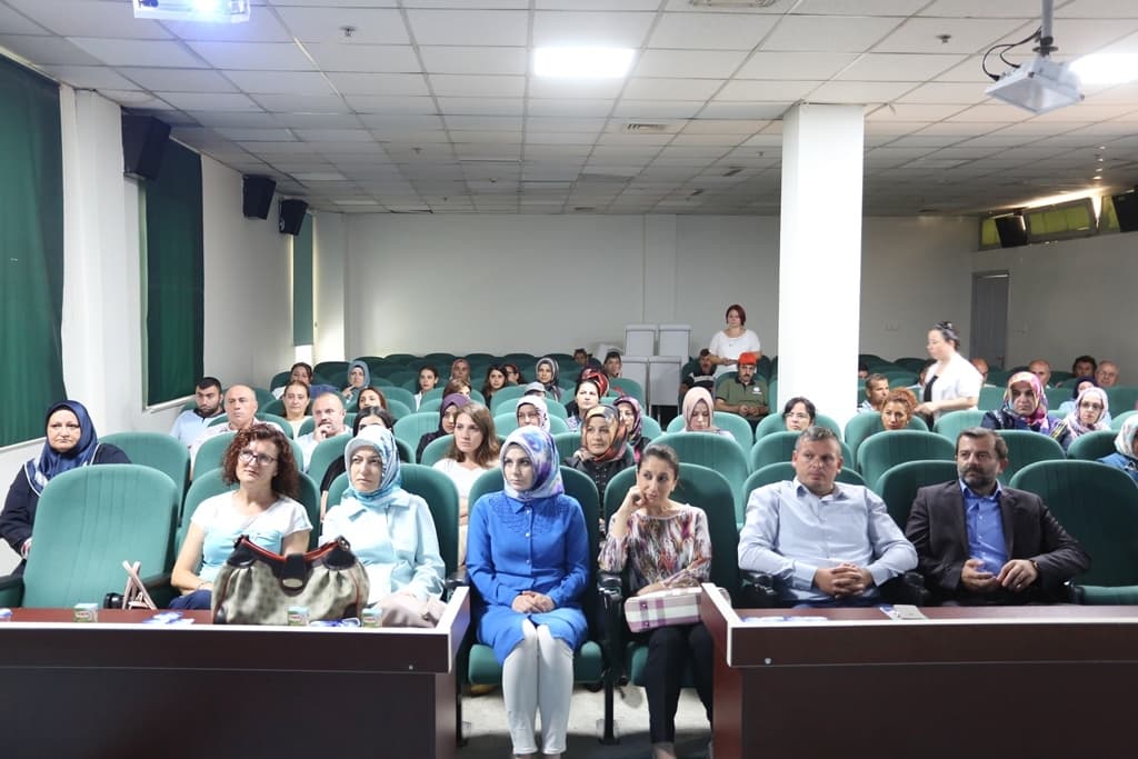 GÜRSULULAR’A SAĞLIKLI YAŞAM SEMİNERİ