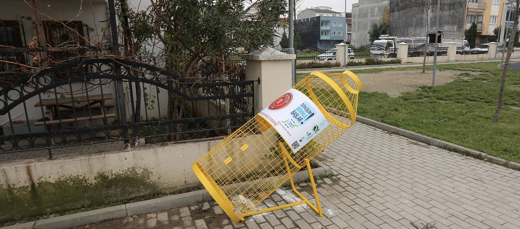 GÜRSU’DA PET ŞİŞE KAFESLERİ OLUŞTURULDU