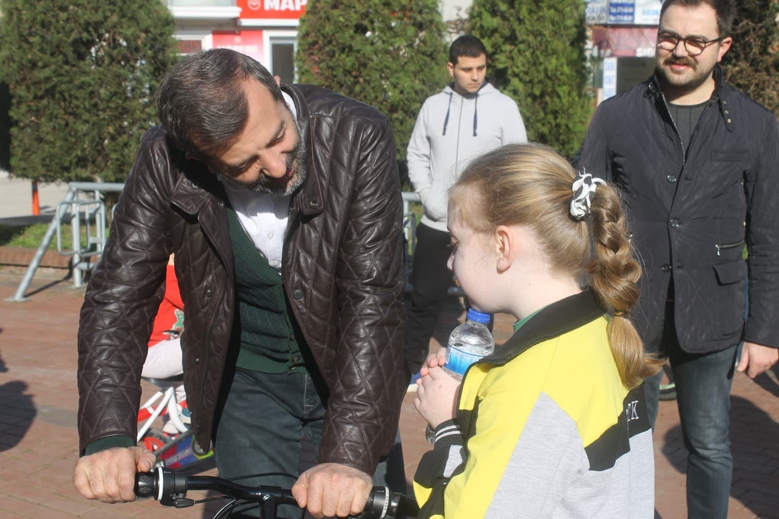 GÜRSULU BİSİKLETÇİLER SAĞLIKLI YAŞAM İÇİN HAREKETE GEÇTİ