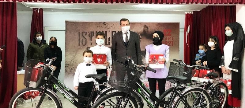 İSTİKLAL MARŞI GÜZEL OKUMA YARIŞMASI