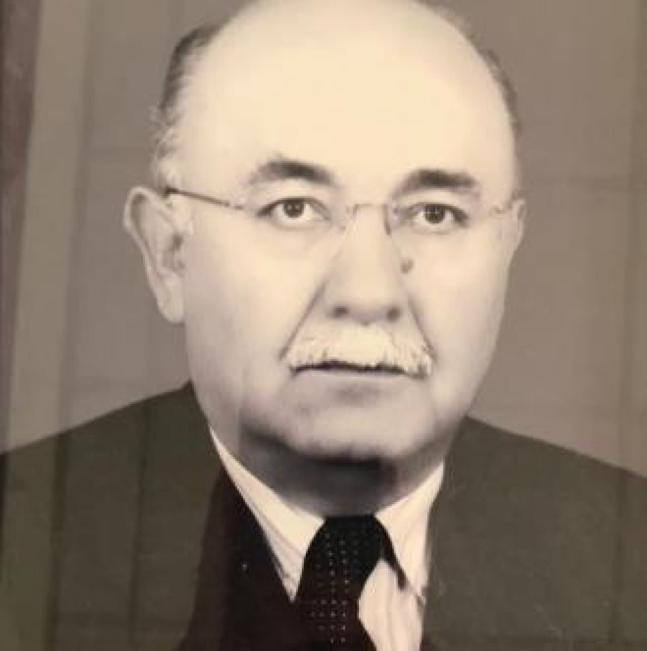 Rıdvan GÖKÇE Belediye Başkanı (1980-1984)