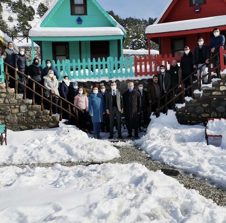 SAĞLIK ÇALIŞANLARIMIZA MİNNETRARIZ