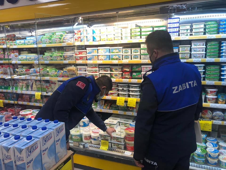 GÜRSU’DAKİ MARKETLERDE FAHİŞ FİYATLARA DENETİMİ