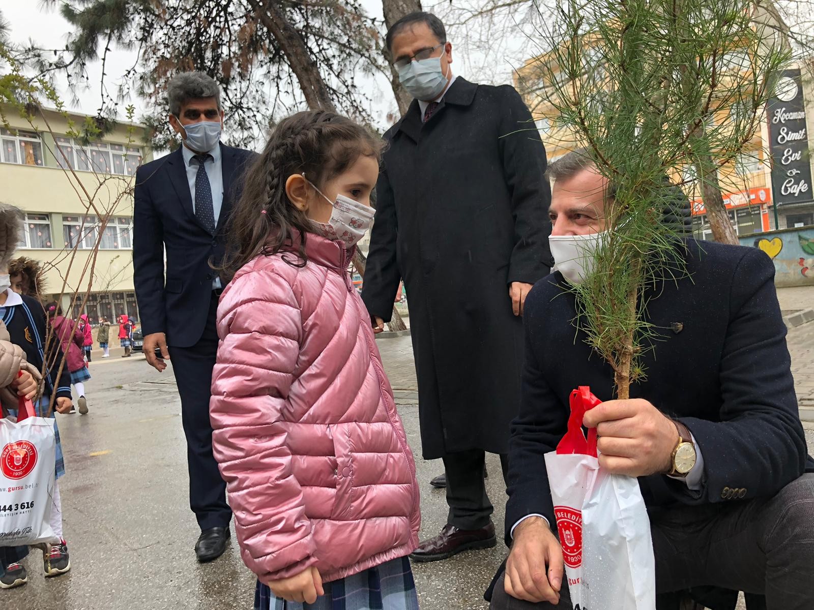 BAŞKAN MUSTAFA IŞIK : “TÜM ÇOCUKLARIMIZIN BİR ORMAN GİBİ YEŞERMELERİNİ DİLERİM”