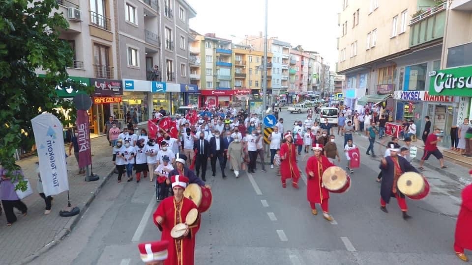 BAŞKAN MUSTAFA IŞIK : “BAĞIMSIZLIK MEŞALEMİZİ SÖNDÜRMEYE KİMSENİN GÜCÜ YETEMEYECEKTİR”