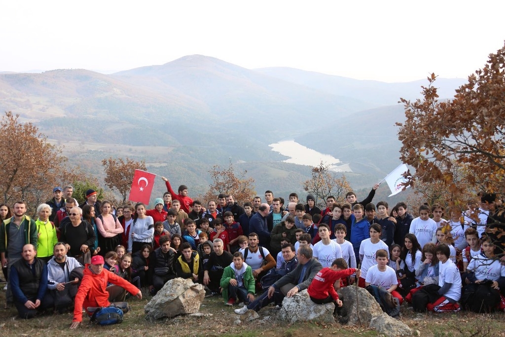 DOĞASEVERLER İPEKYOLUNDA YÜRÜDÜ