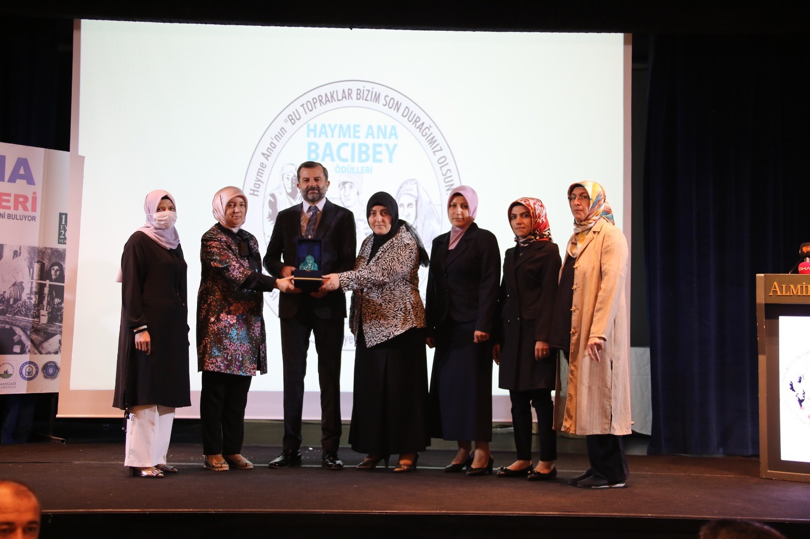Hayme Ana Bacıbey Kent Kültür Derneği Ödül Töreni