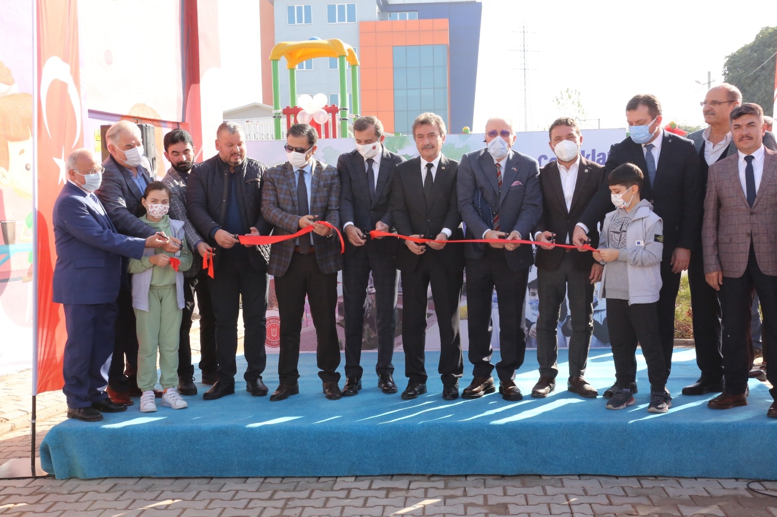 GÜRSULU ÇOCUKLAR VE GENÇLER GELECEĞE DAMGA VURACAK