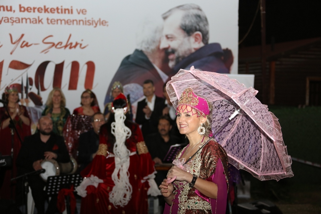 Gürsulular Yeşilçam Şarkılarının Nostaljisini Yaşadı