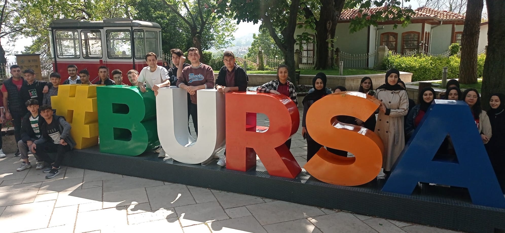 Başkan Mustafa Işık : “Bursa’mızın Köklü Tarihini Gençlerimize Tanıtıyoruz”