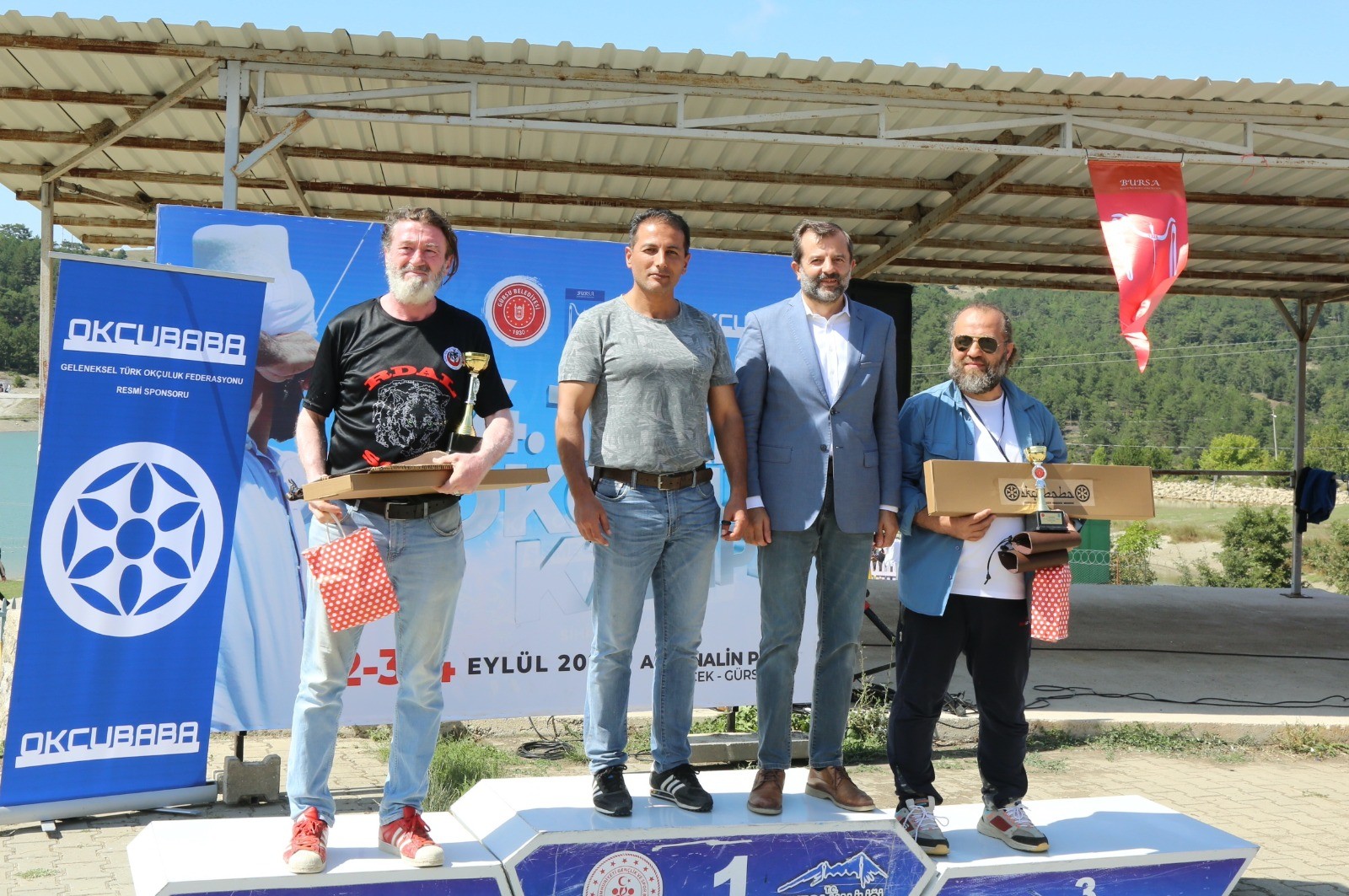 Geleneksel Okçuluk Tutkunları Gürsu Adrenalin Park’ta Hedefe Kilitlendi