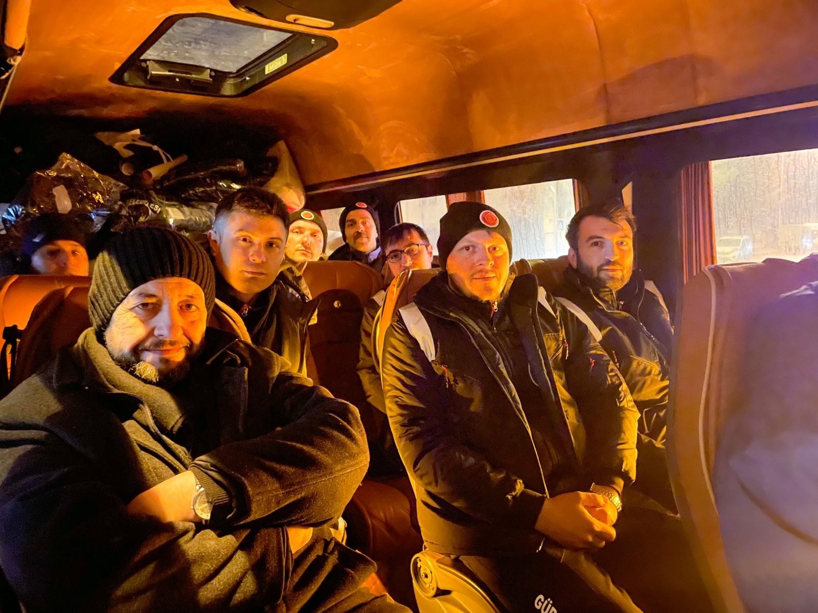 Gürsu’dan 11 Kişilik Ekip Sahra Çadırına Gidiyor