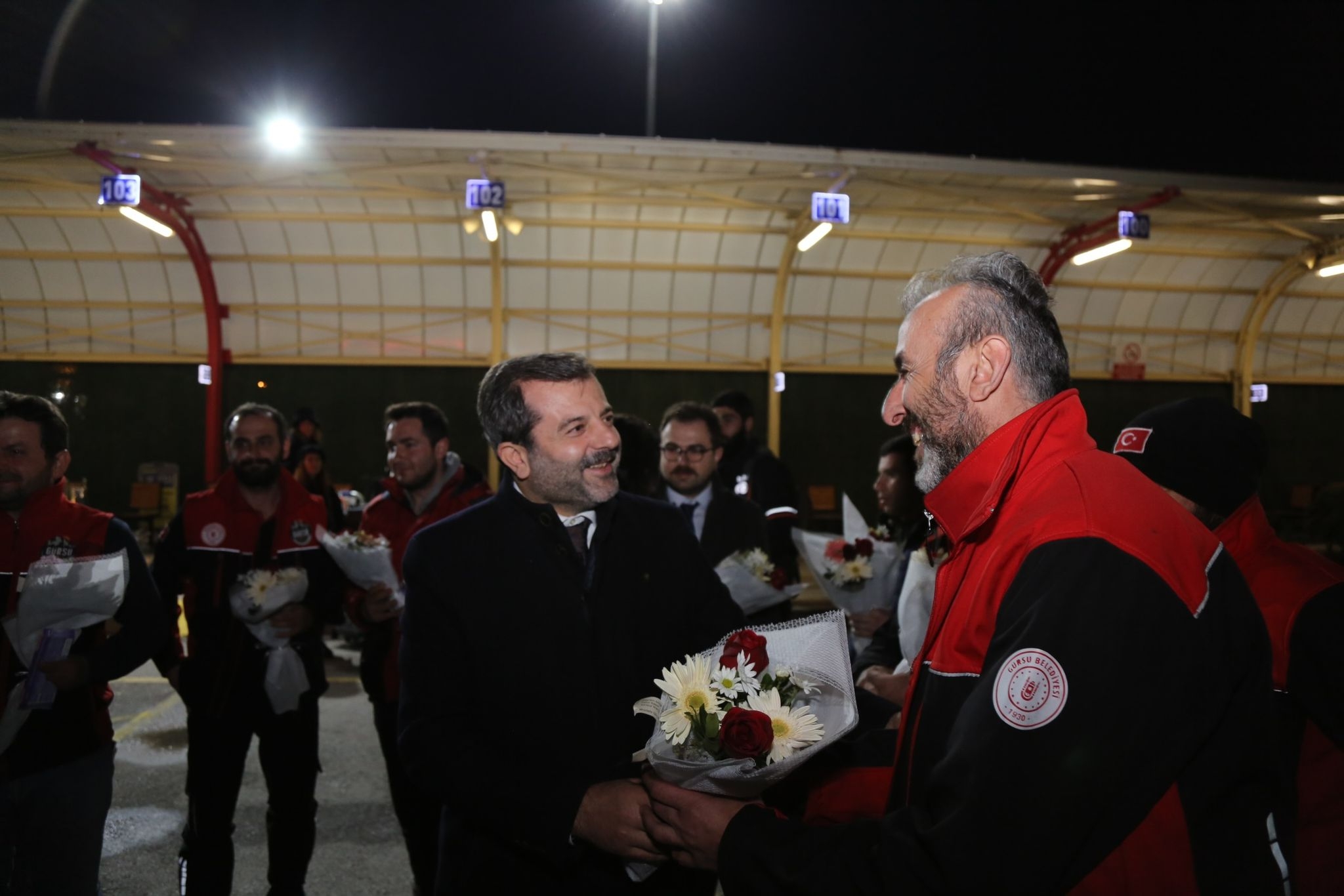 Yüreklerdeki Ateşe Bir Damla Su Oldular