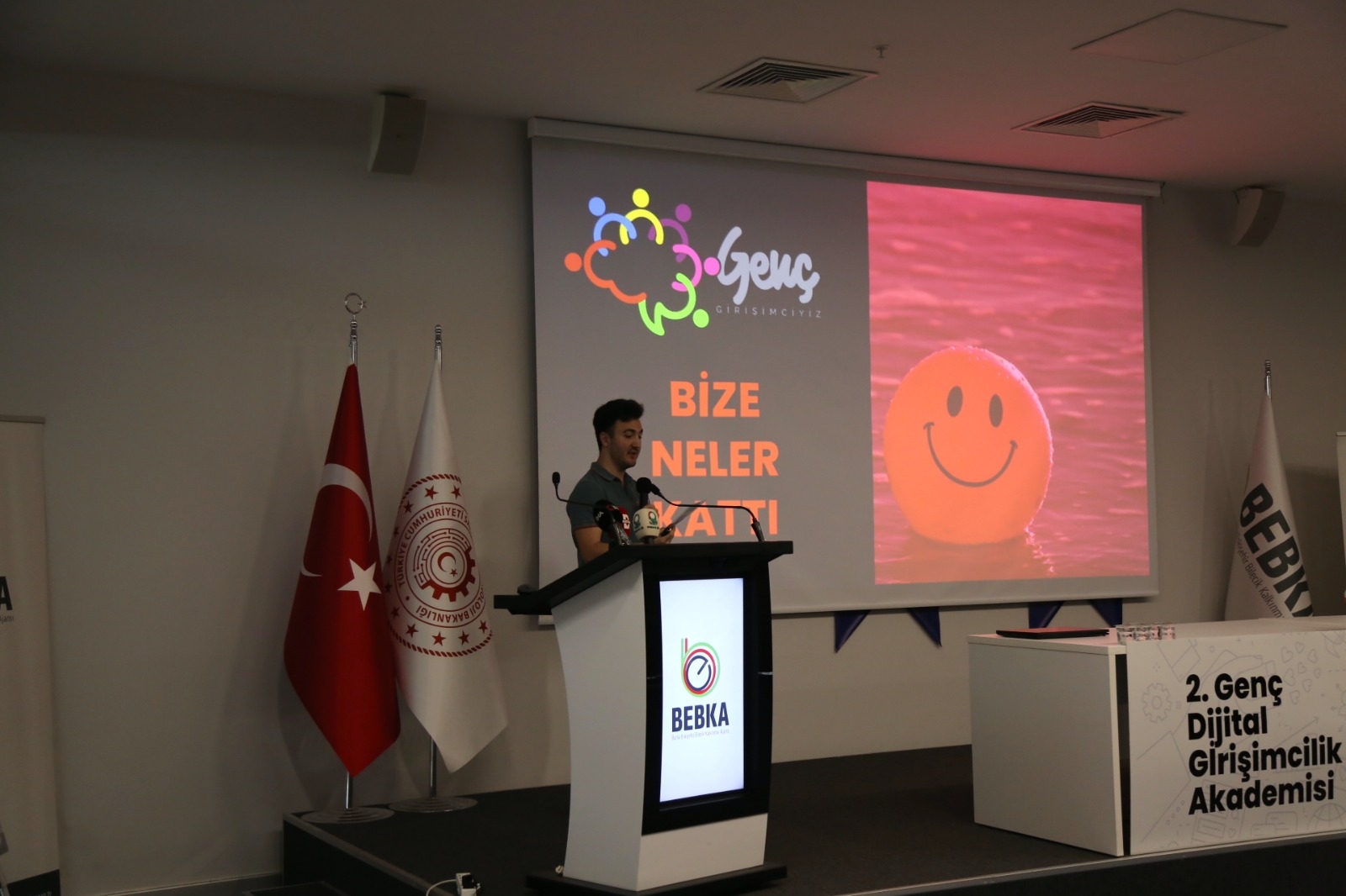 Gürsu’da 2. Genç Dijital Girişimcilik Akademisi Mezunlarını Verdi