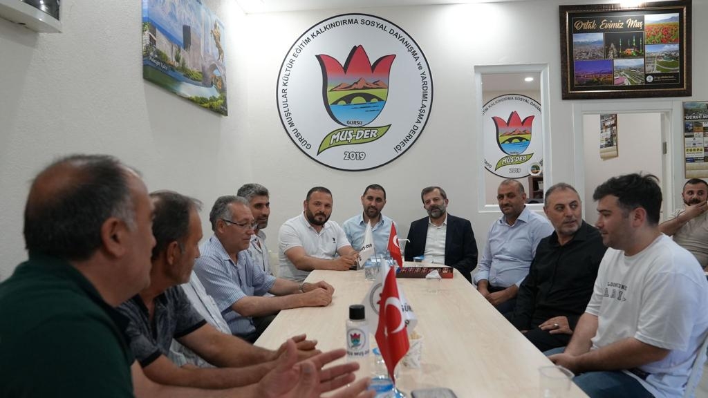 Başkan Mustafa Işık Dernek Ve Stk’lar İle İç İçe