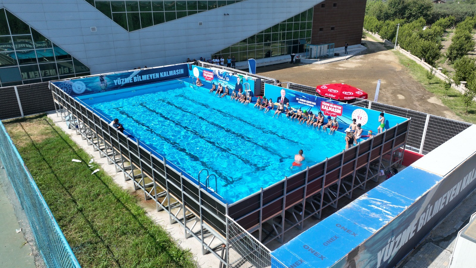 GÜRSU’DA YÜZME BİLMEYEN ÇOCUK KALMADI