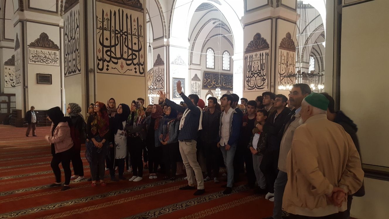 GÜRSULU GENÇLER, ECDADIN İZLERİYLE BULUŞTURULDU