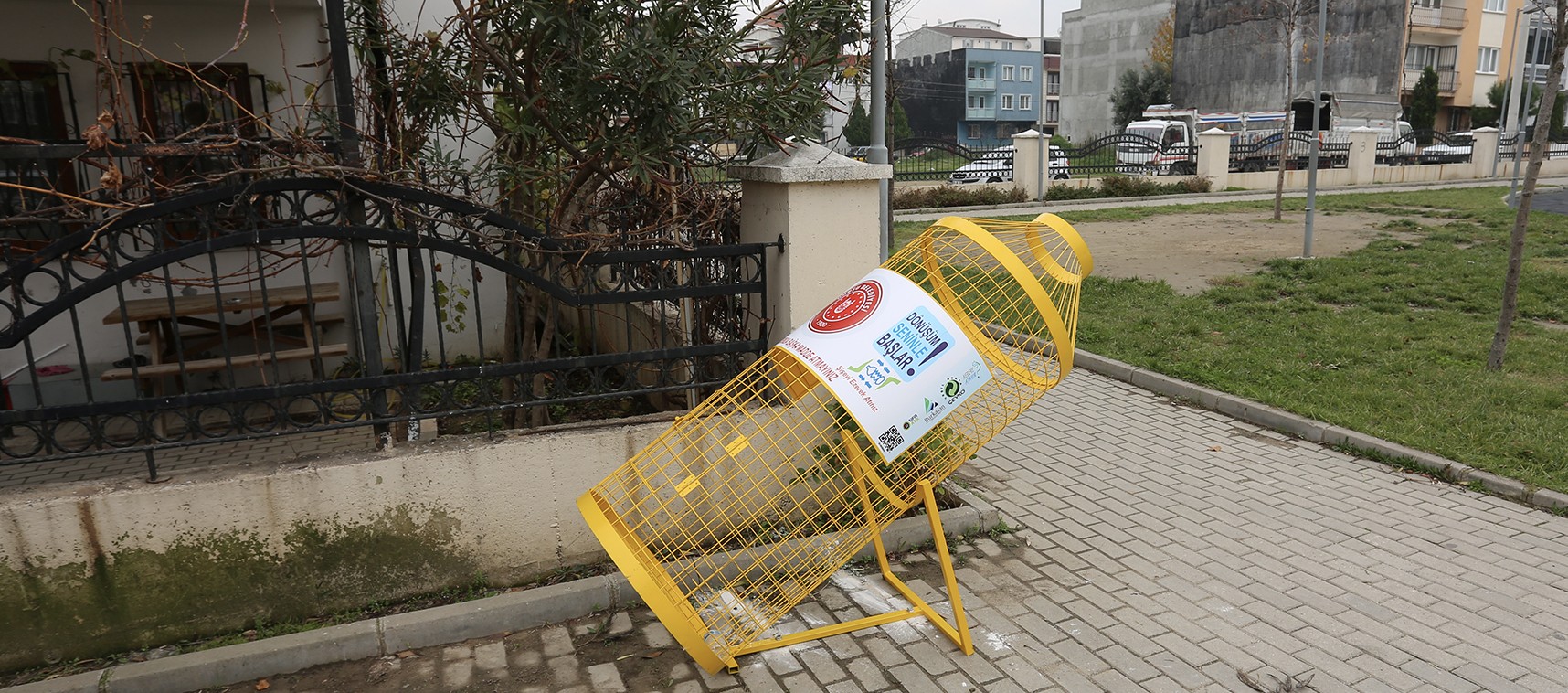 GÜRSU’DA PET ŞİŞE KAFESLERİ OLUŞTURULDU