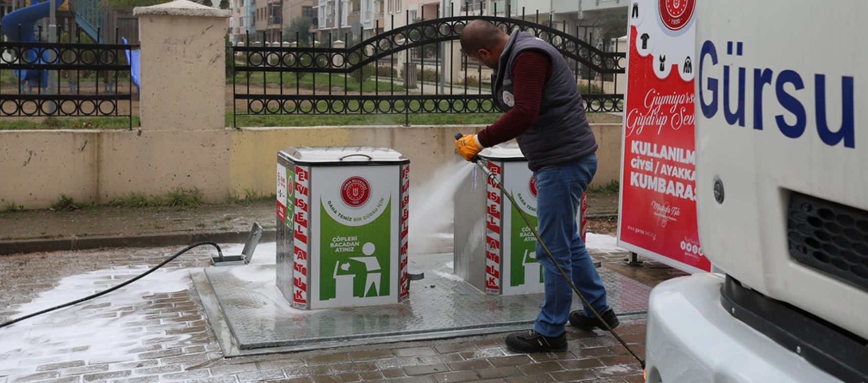 GÜRSU’DA YERALTI ÇÖP KONTEYNERLERİ TEMİZLENİYOR