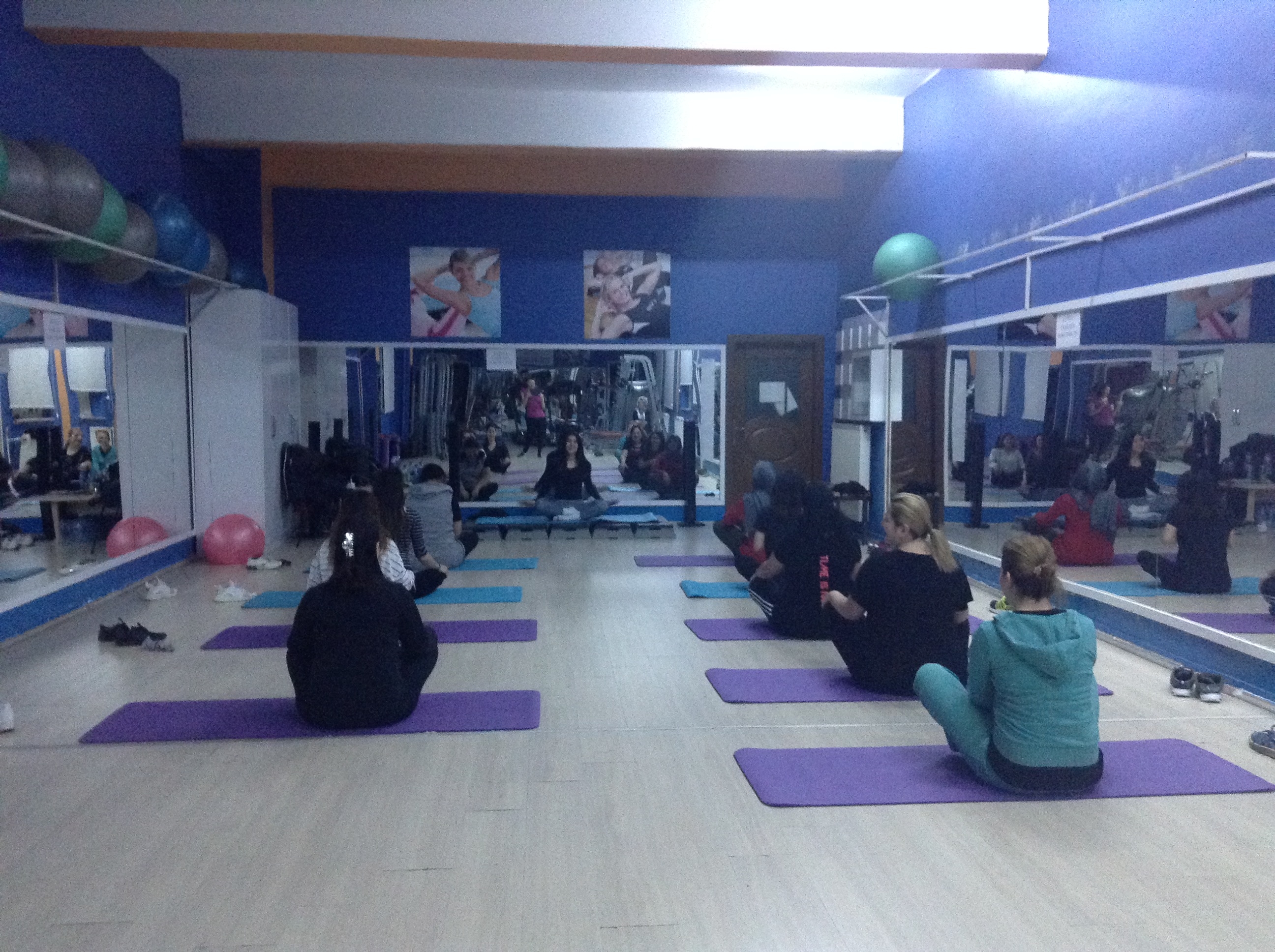 GÜRSULU BAYANLAR SAĞLIKLI YAŞAM İÇİN SPOR YAPIYOR