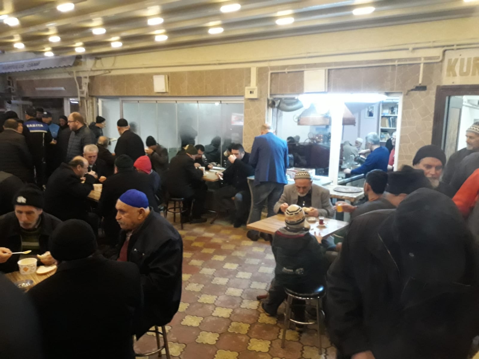 BAŞKAN MUSTAFA IŞIK, BİRLİKTELİĞİN SICAKLIĞINI SEHER VAKİTLERİNDE HEMŞEHRİLERİMİZLE YAŞIYORUZ