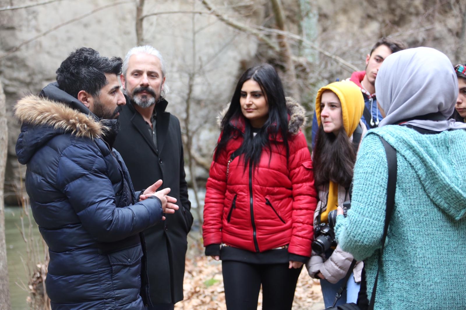 BAŞKAN MUSTAFA IŞIK, GENÇLERİMİZ FOTOGRAFLARIYLA GÖZLERİNDEKİ IŞIĞI YANSITIYOR