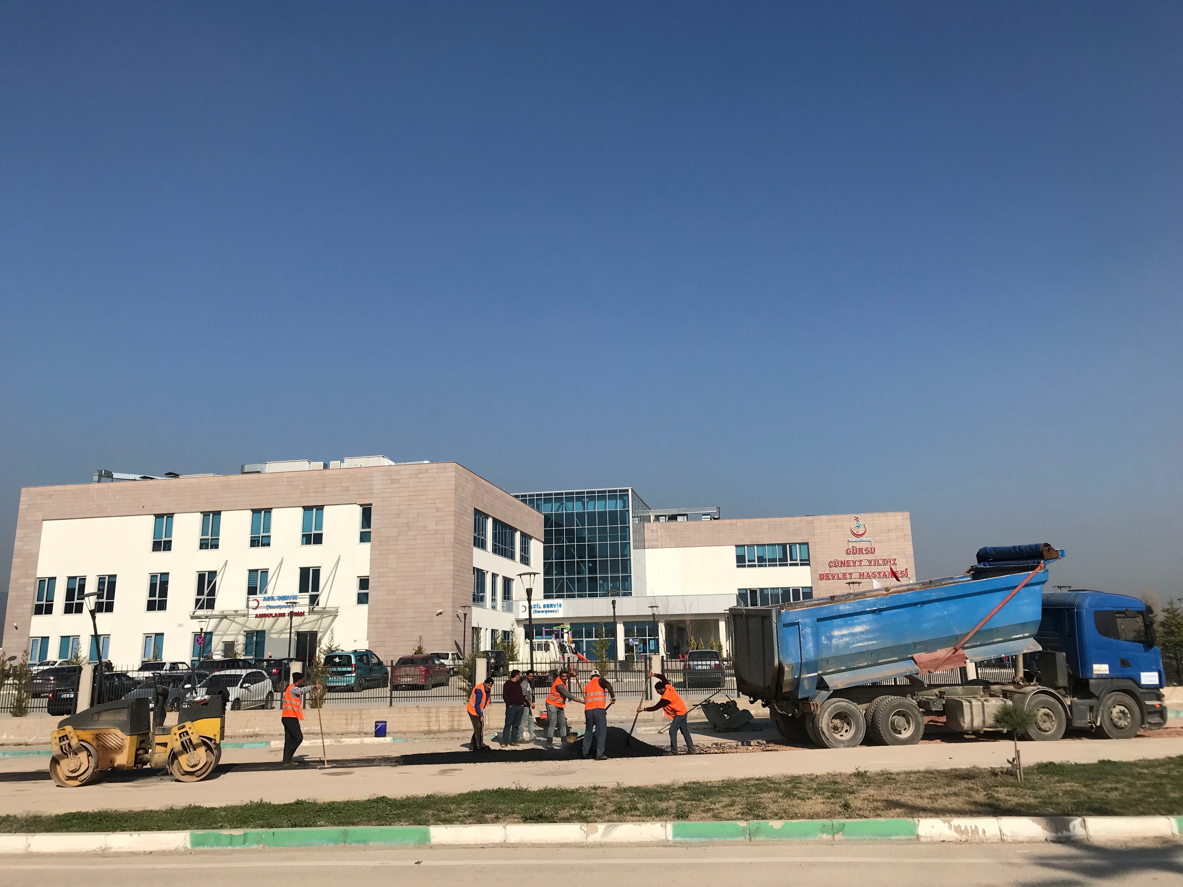 GÜRSU’DA HASTANE YOLUNA BAKIM