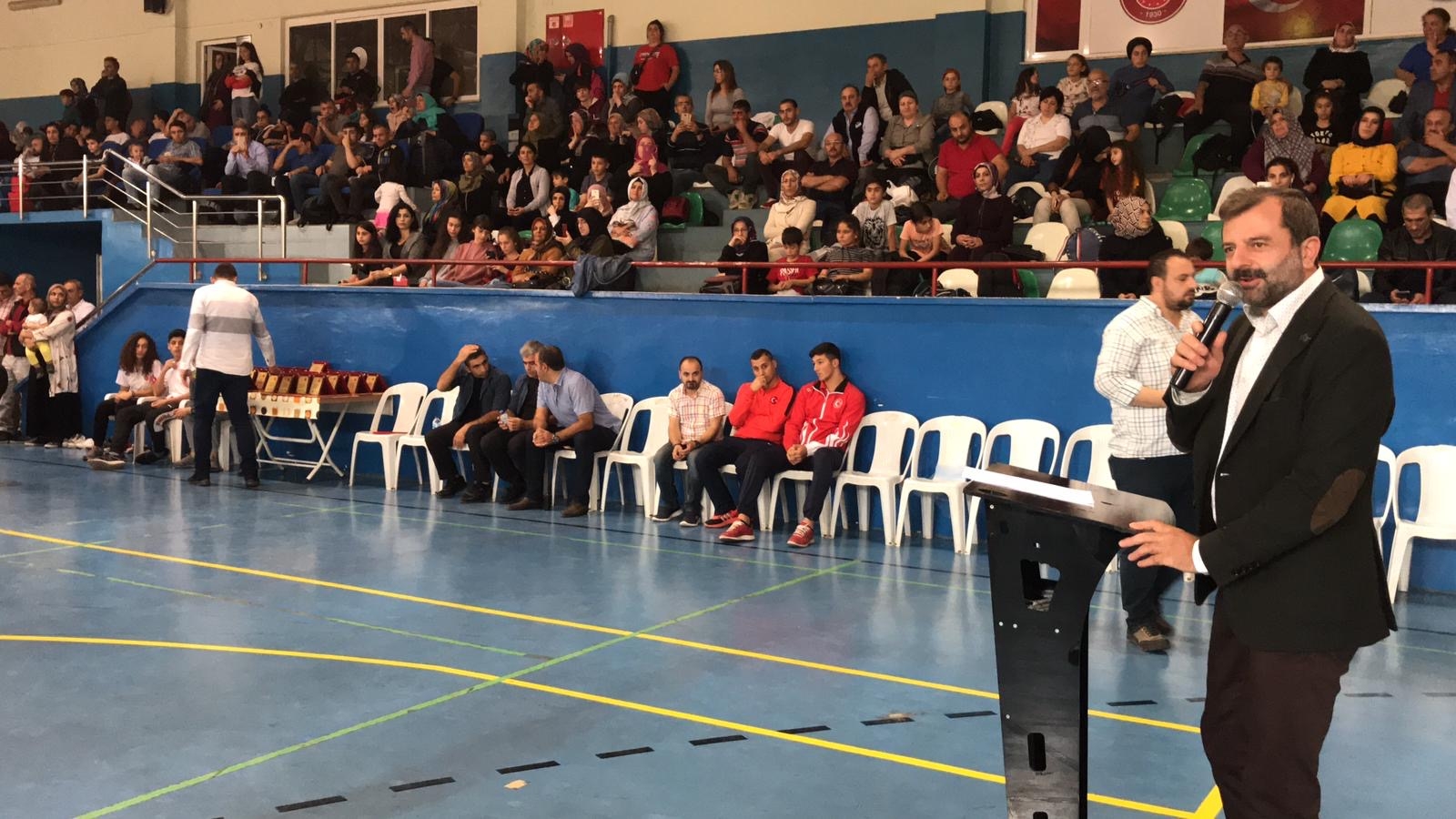 GÜRSULU BAŞARILI SPORCULAR ÖDÜLLENDİRİLDİ