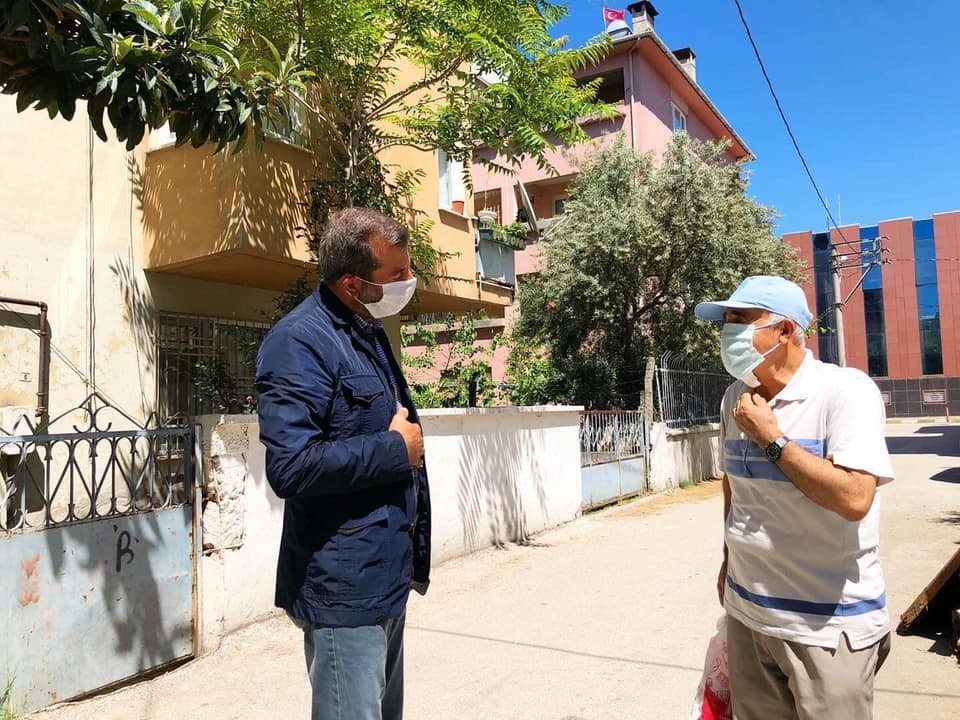 GÜRSU SOKAKLARINDA KEYİFLİ BAYRAMLAŞMA GÖRÜNTÜLERİ