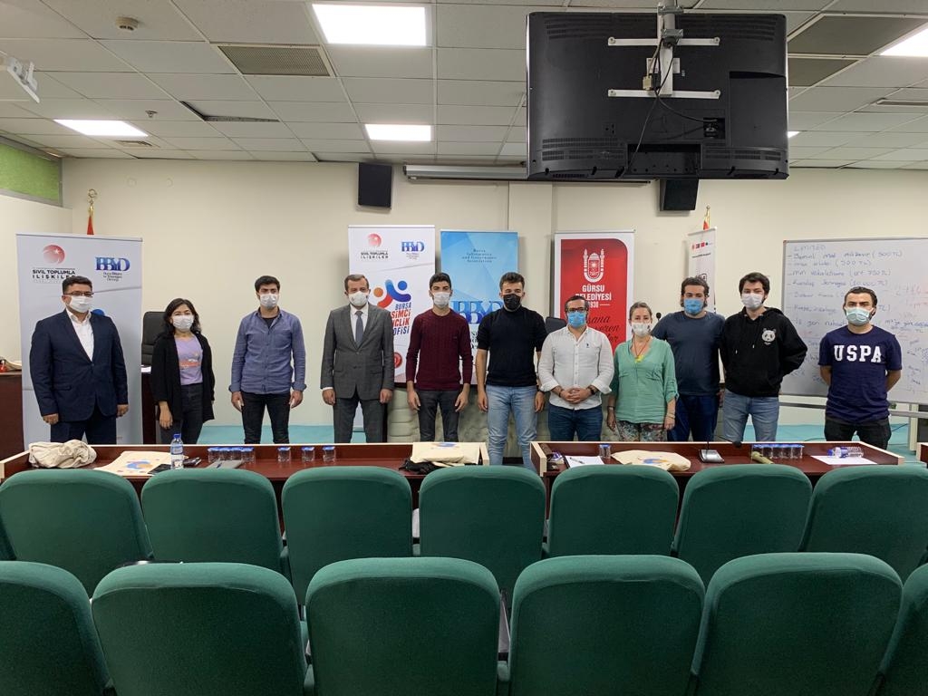 GÜRSU’DA “GENÇ ZİHİNLER GELECEĞE YÖN VEREN FİKİRLER KAMPI” BAŞLADI