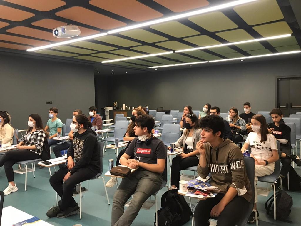 BAŞKAN MUSTAFA IŞIK: “GENÇ FİKİRLERE GELECEĞE IŞIK OLMA İMKANI SUNUYORUZ”