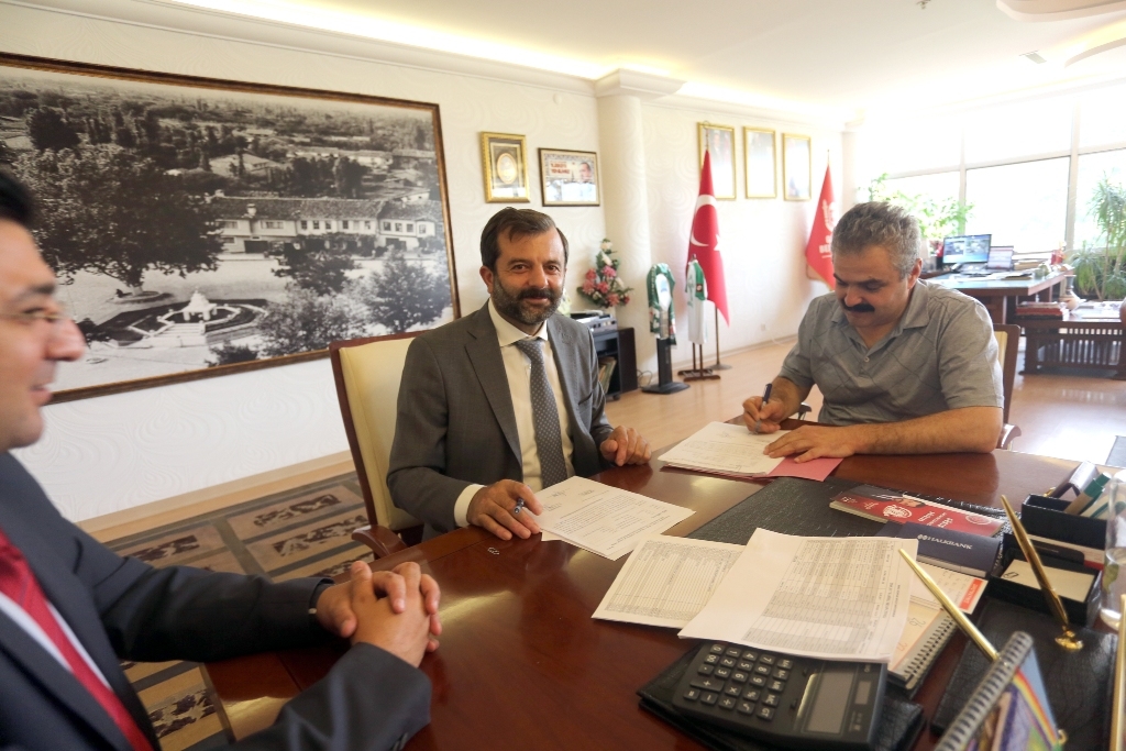 GÜRSU BELEDİYESİ, SOKAK HAYVANLARINI BARINAĞA KAVUŞTURACAK