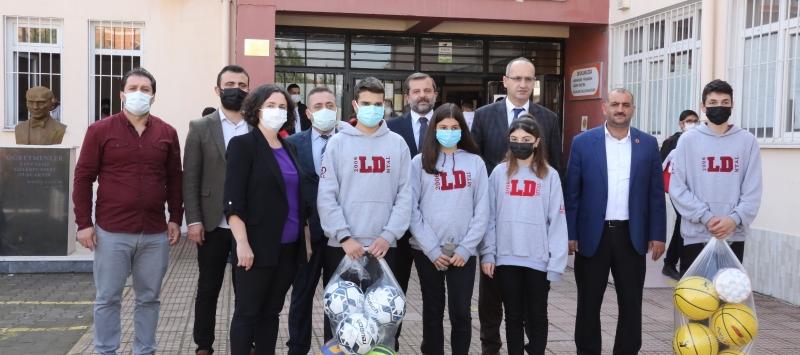 SPOR ÜRÜNLERİ YARDIMLARIMIZ DEVAM EDİYPOR