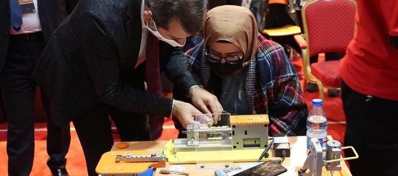 GENÇLER BİZE ENERJİ VERİYOR.