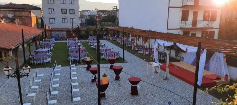 BUTİK OTEL KIR BAHÇESİ