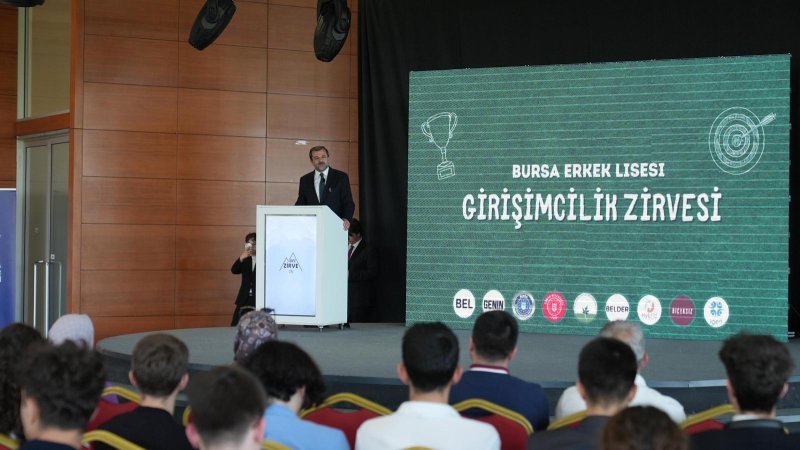 GİRİŞİMCİLİK ZİRVESİ’NE GÜRSU İMZASI