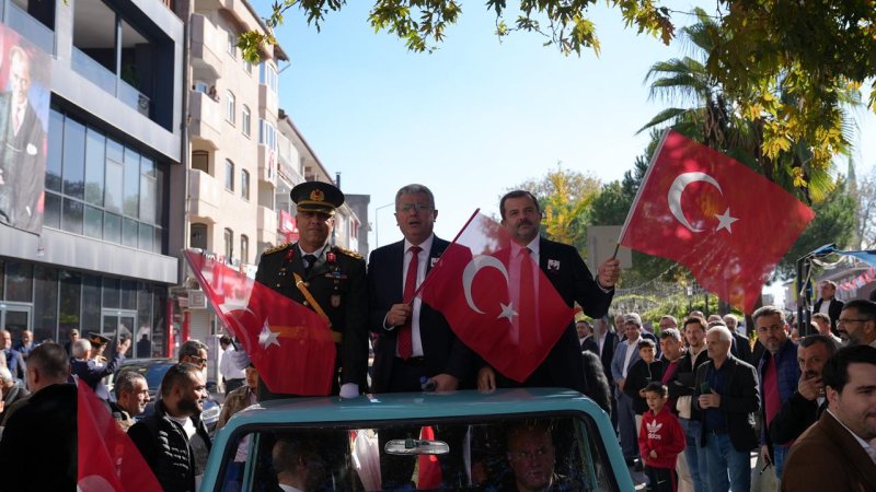Gürsu’da Düğün Gibi Bayram Kutlaması!