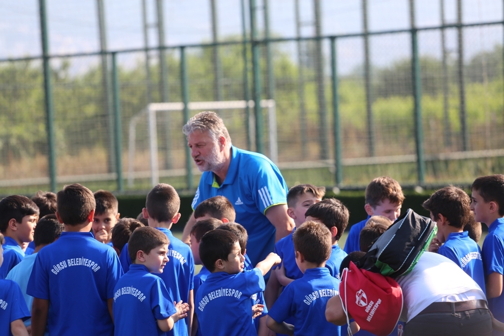 GÜRSU BELEDİYESPOR GENÇ YETENEKLERİ BEKLİYOR