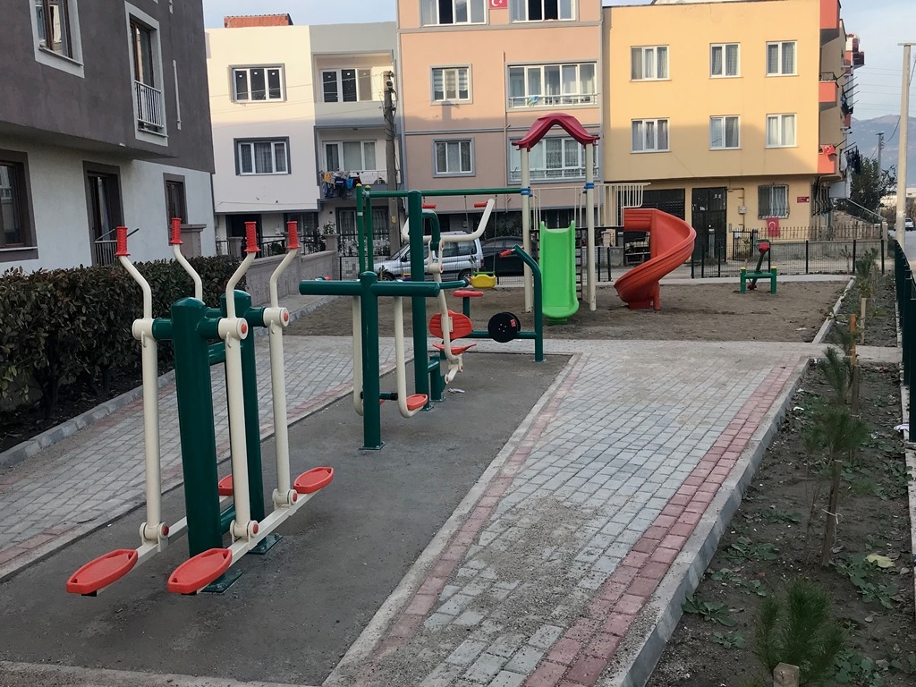 GÜRSU YENİ PARKLARINA KAVUŞUYOR