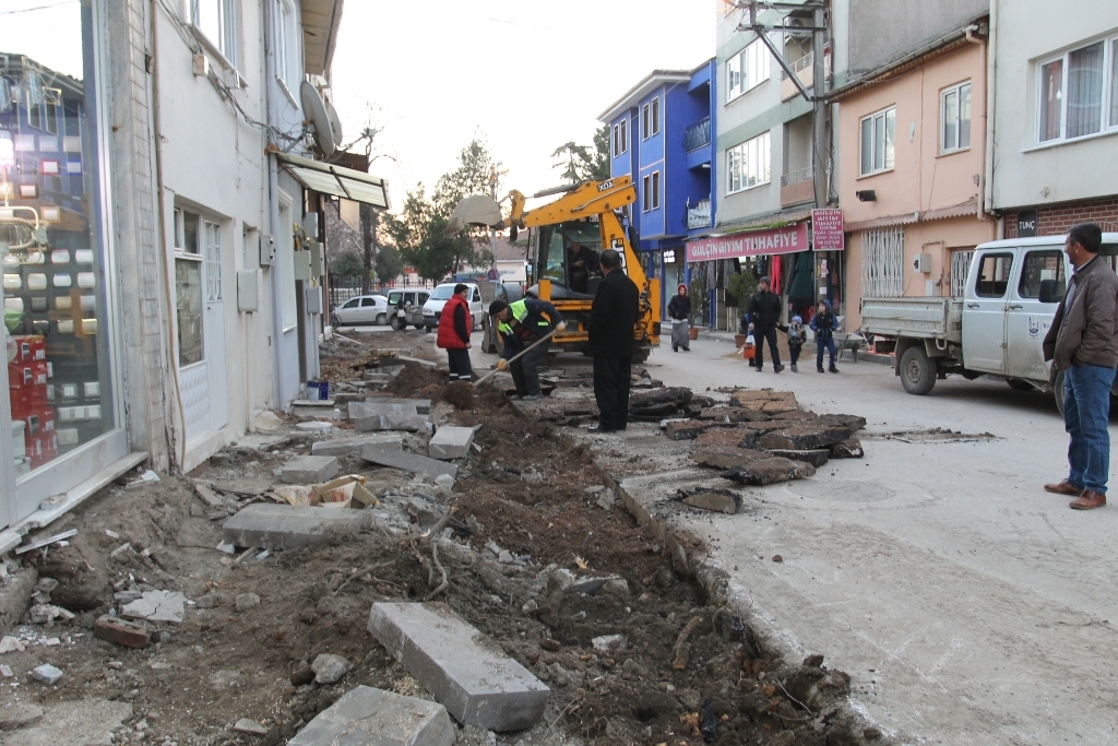 GÜRSU’DA YOLLARA BAKIM